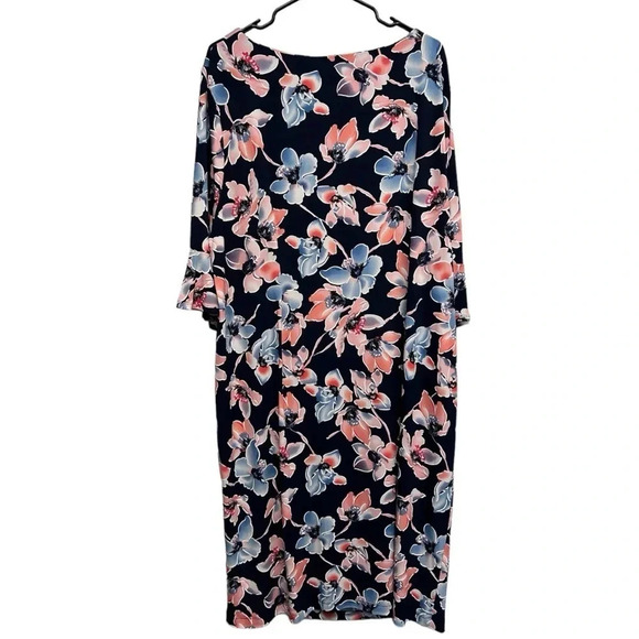 Connected Apparel Plus Size 3/4 Bell Sleeve Side Ruching Floral Shift Dress - Picture 7 of 11